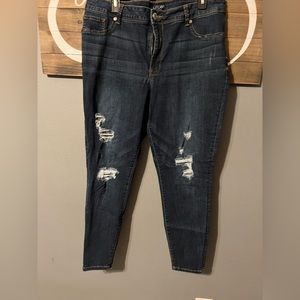 Maurice’s High Rise dark denim stretch.